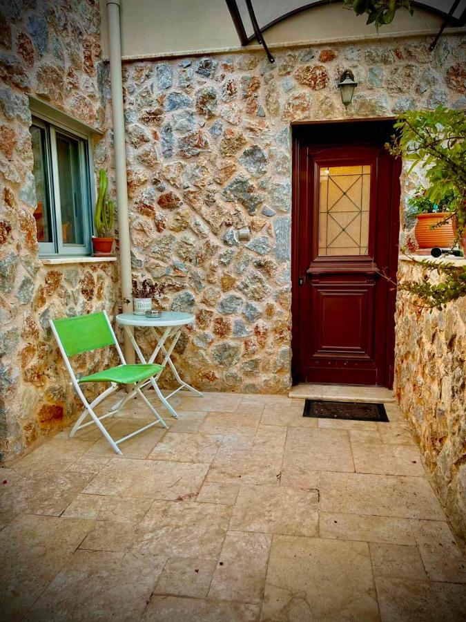 Ένας Ευχάριστος Χώρος Με Πισίνα Villa Pórto Ráfti Kültér fotó